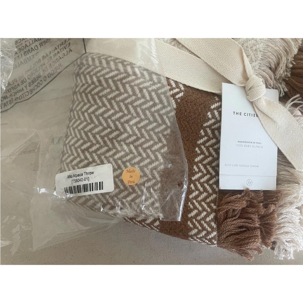 🆕NWT THE CITIZENRY ALTO LUXE ALPACA THROW - Picture 10 of 10